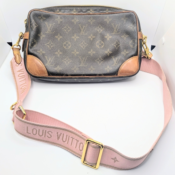💢 NWOT 💢Louis Vuitton LARGE 3 In 1 Stacked Pouchette w Gold Chain & 🩷 Strap - Picture 9 of 12